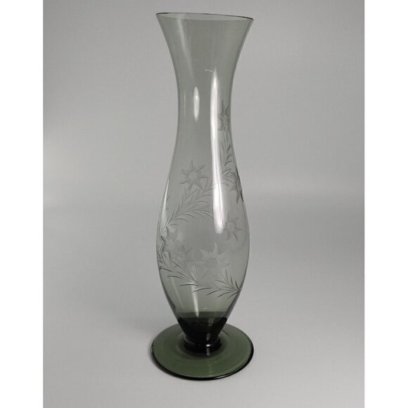 Vintage Floral Cut Glass Footed Clear Decorative Flared Bud Vase - Picture 5 of 12